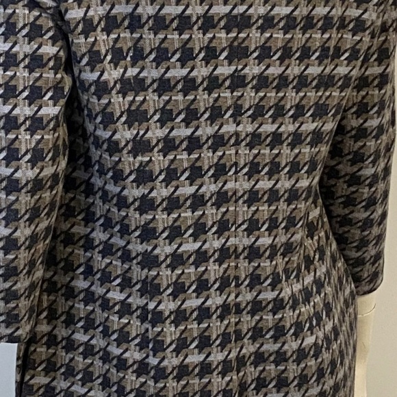 Peserico Soft to touch stretch Italy pockets line size XL smaller chest - Picture 5 of 10